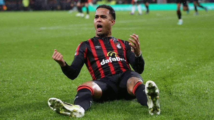 关于狼队客场大胜,主帅盼球员保持状态的信息 关于狼队客场大胜,主帅盼球员保持状态的信息