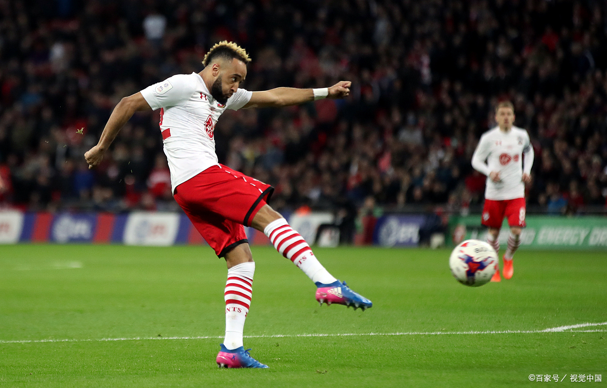 包含卡利亚里队连败影响士气，需尽快调整的词条