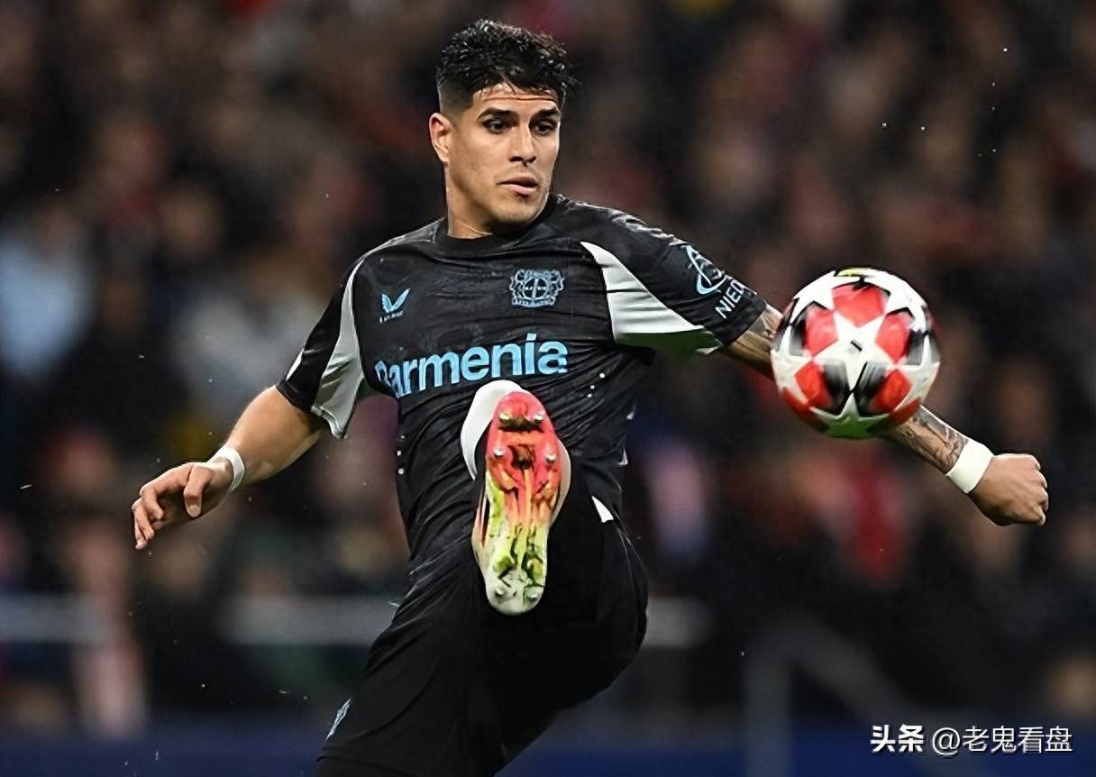 关于勒沃库森后卫接受手术治疗，或需休战数月的信息