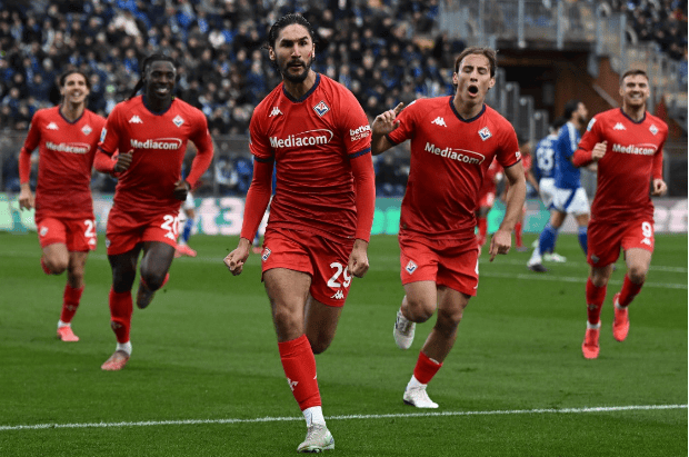 关于佛罗伦萨后防稳固，球队期待连胜的信息