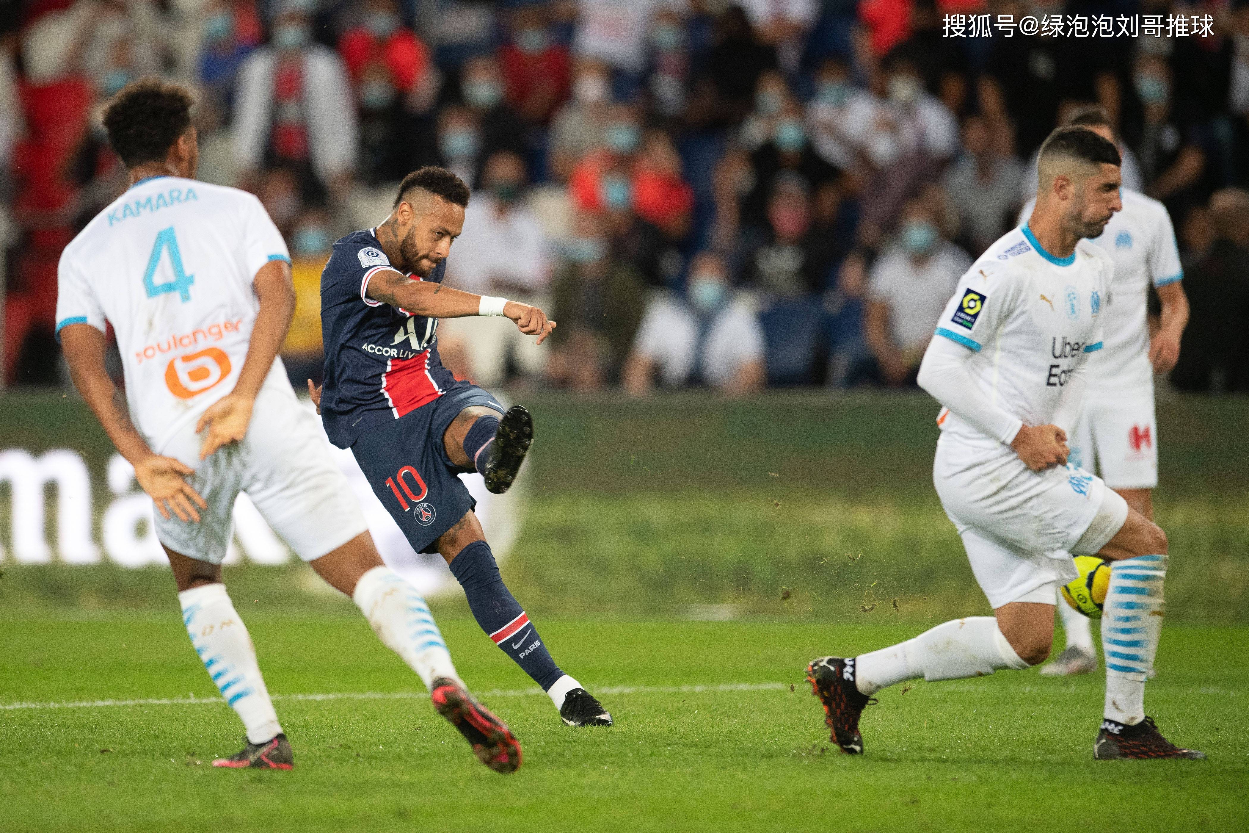 里尔主场大胜马赛，继续领跑法甲联赛