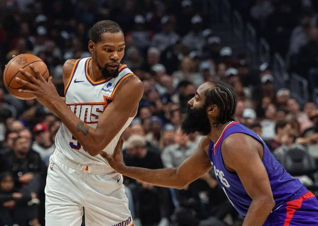东部强队再战西部豪强NBA精彩对决双方势均力敌的简单介绍