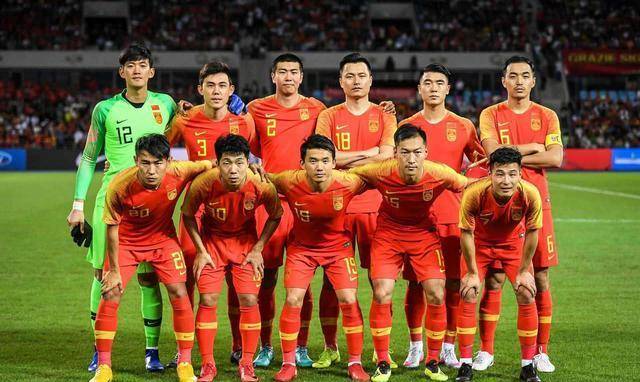 国内足球联赛实力亮眼，球队实力对比角逐激烈的简单介绍