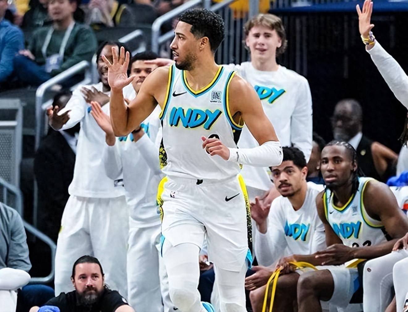 关于步行者队调整战术，力争在季后赛中有所发挥的信息