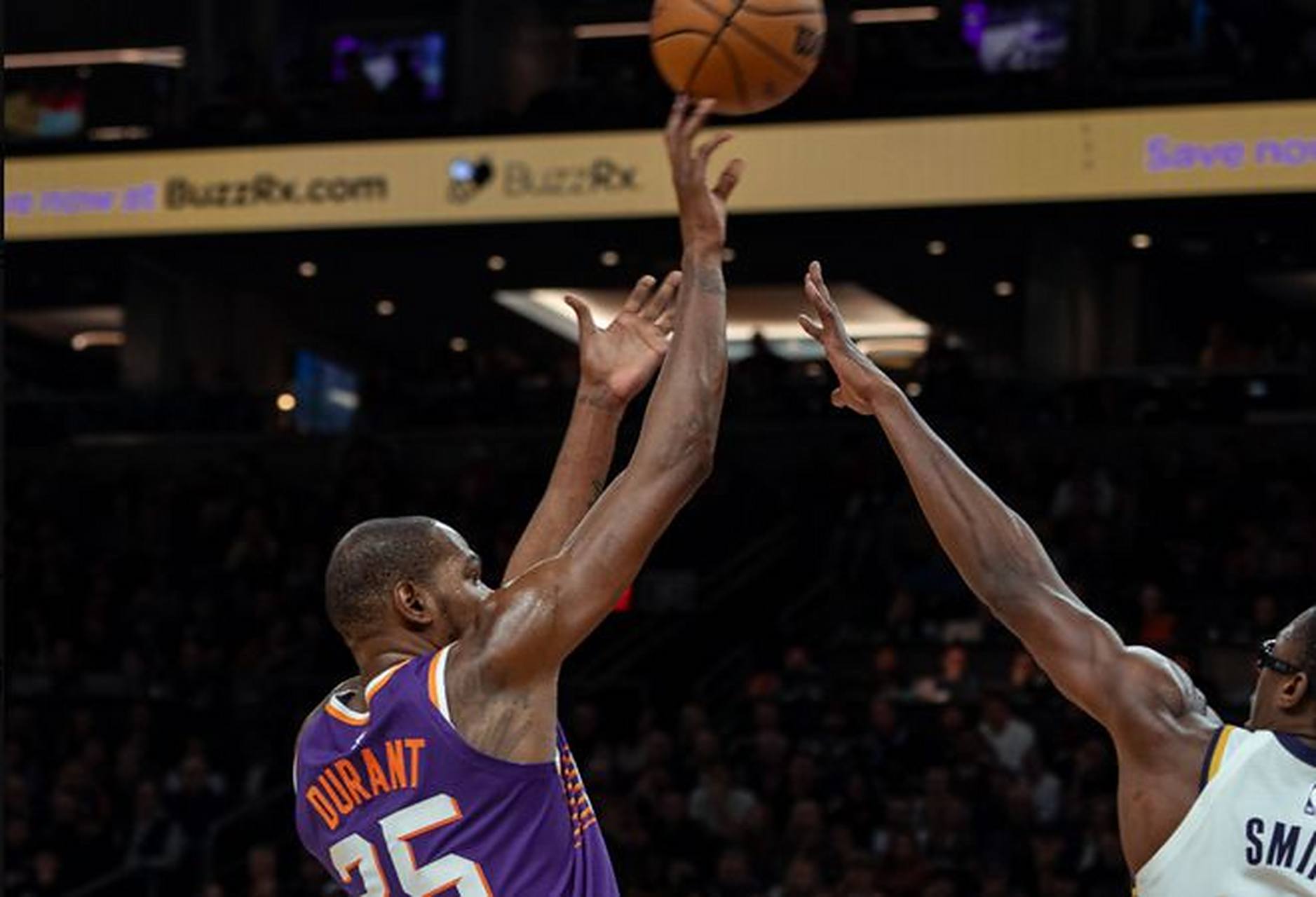 步行者vs太阳：布克独揽38分，太阳逆转步行者