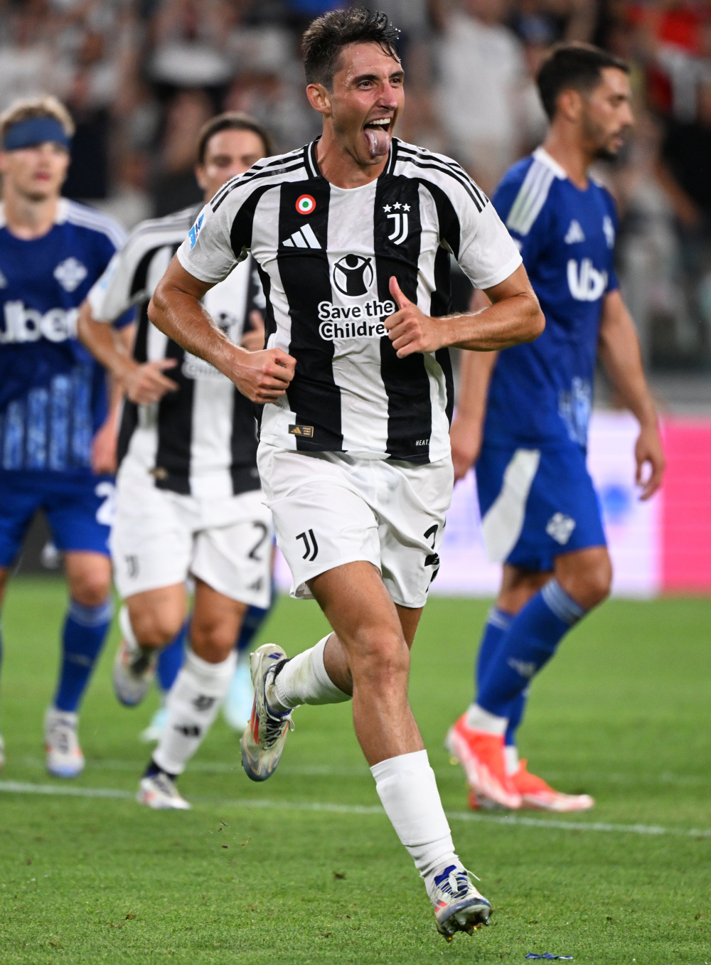 尤文图斯大胜在望，晋级靠前！