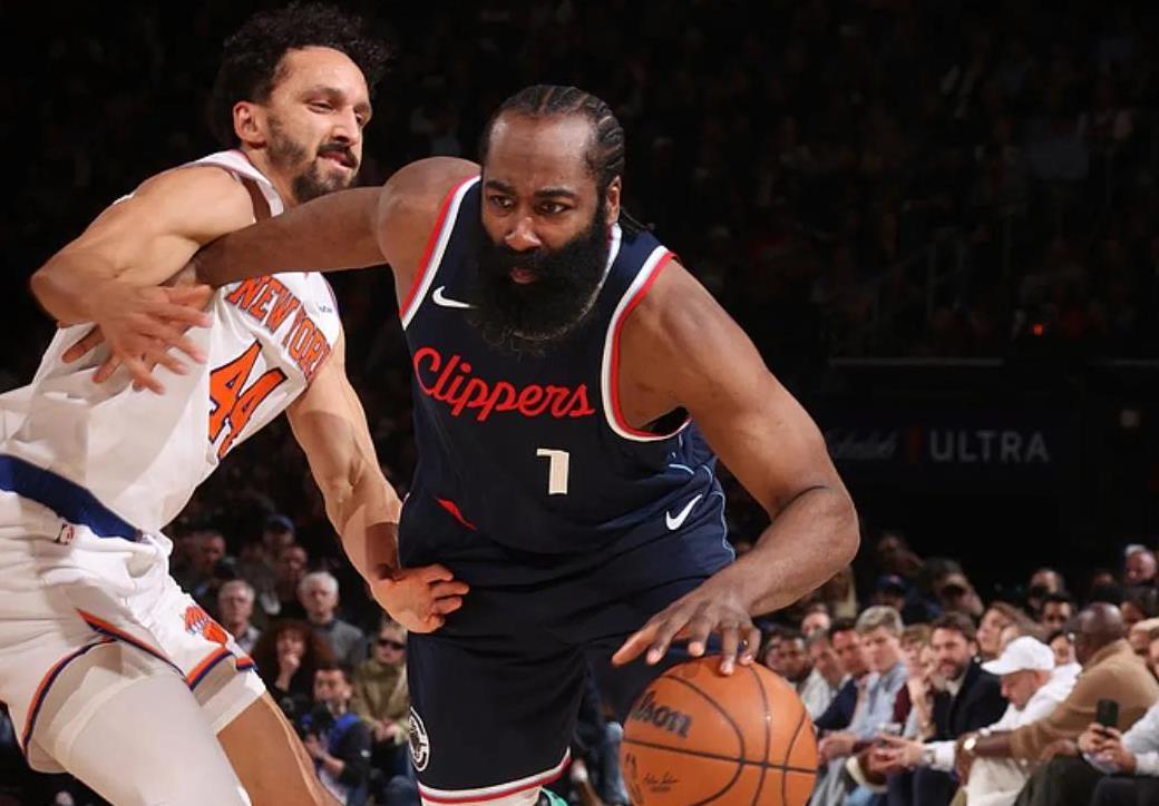 伦纳德缺阵，快船击败雷霆