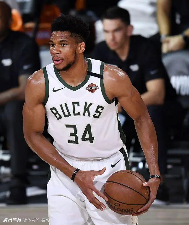 关于篮网险胜雄鹿，喜迎连胜的信息