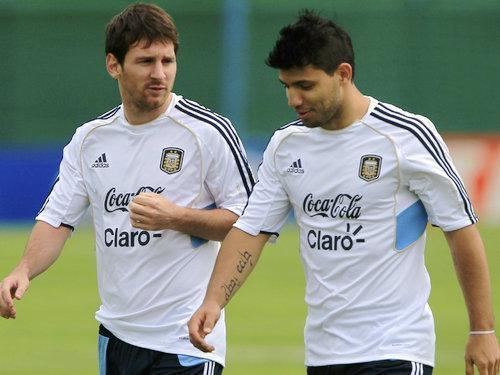 加拿大险胜国际米兰，阿奎罗统治全场的简单介绍