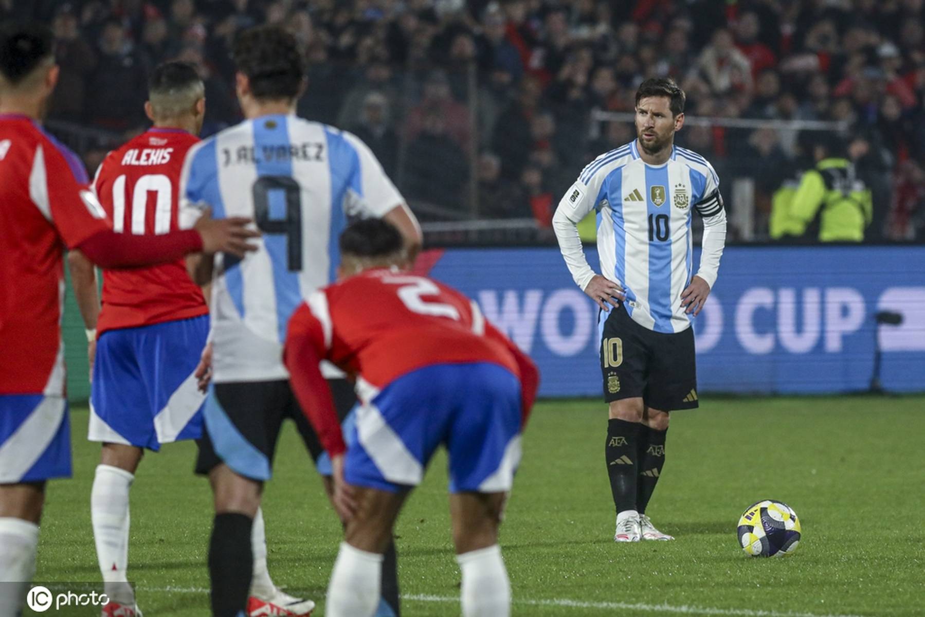 阿根廷爆冷秘鲁，博格巴2绝境逆转的简单介绍