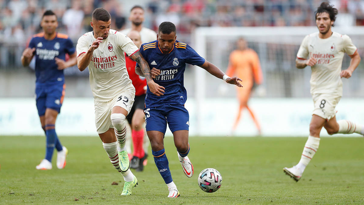 包含勒沃库森横扫AC米兰，阿拉巴高光表现的词条