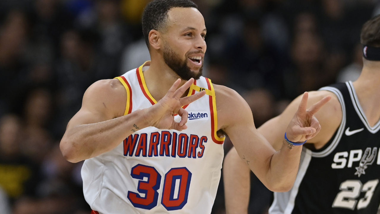 关于太阳客场战胜马刺，豪取七连胜的信息