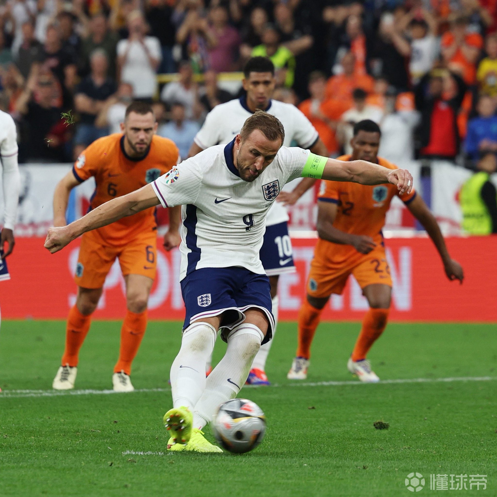 英格兰逆转墨西哥，穆勒制霸全场