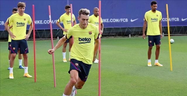 乌拉圭鏖战墨西哥，皮克惊艳四座