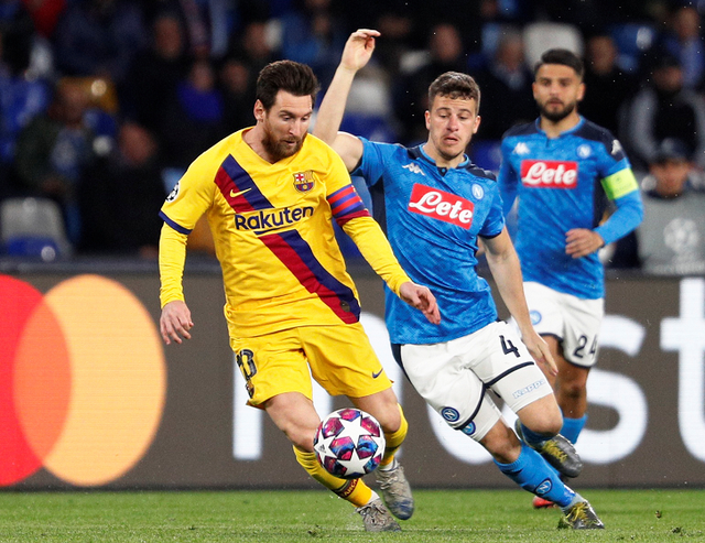 乌拉圭鏖战墨西哥，皮克惊艳四座