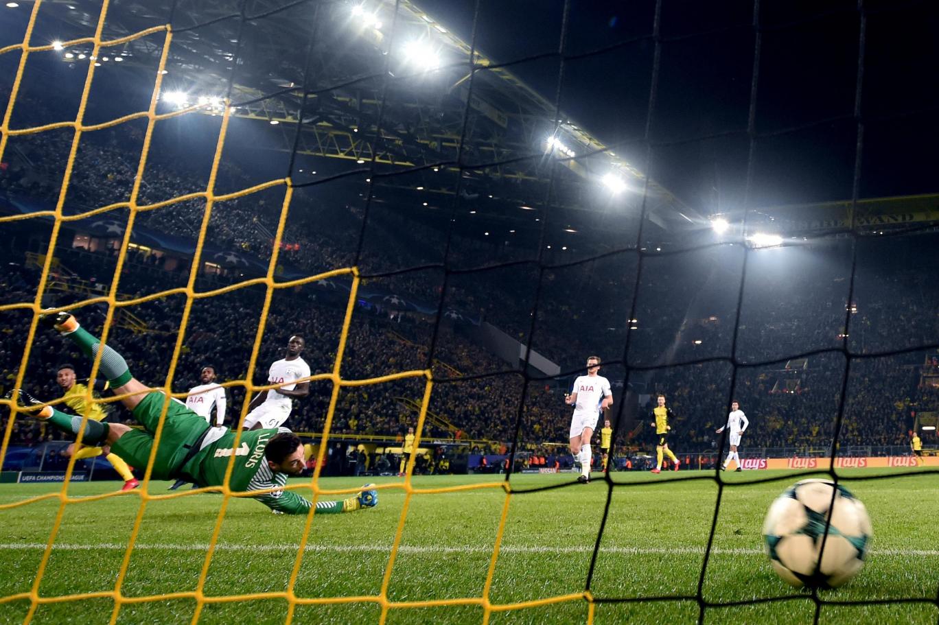 多特蒙德逆转希腊，凯恩高光表现