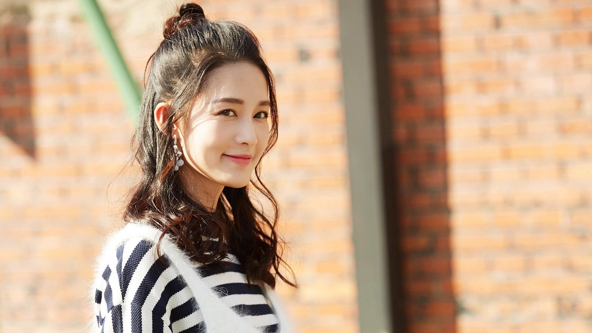 双线激战，意甲焦点战演绎经典，76人关键战突围爵士铸就传奇